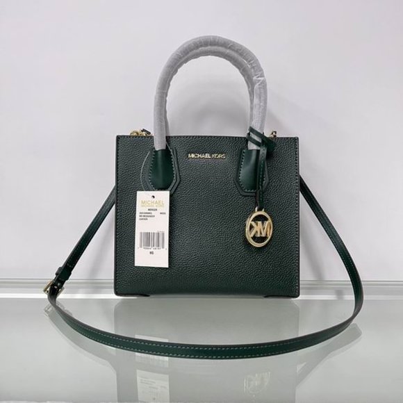 Handbags - Picture 9 of 16